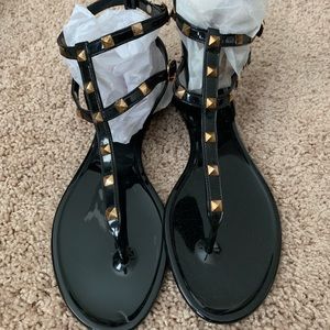 NWT WOMENS SANDALS SIZE 11